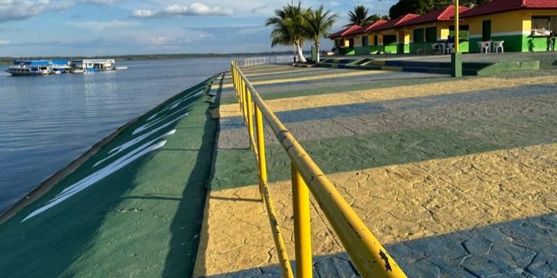 A Justiça atendeu pedido do Ministério Público do Amazonas (MPAM) e concedeu tutela de urgência contra a Amazonas Energia S.A., determinando a suspensão imediata da cobrança indevida da Contribuição para Custeio do Serviço de Iluminação Pública (Cosip) em Uarini, além da adoção de medidas para solucionar falhas no fornecimento de energia elétrica no município. A decisão foi proferida pela Vara Única da Comarca de Uarini no último dia 18.